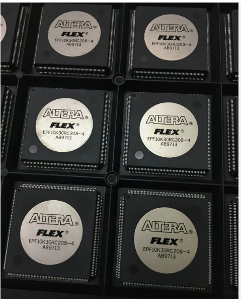 EPF10K30RC208-4 Intel